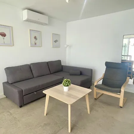 Apartment Hachi Place *