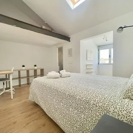 Hachi Place Apartment *