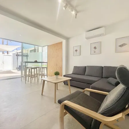 Apartment Hachi Place *