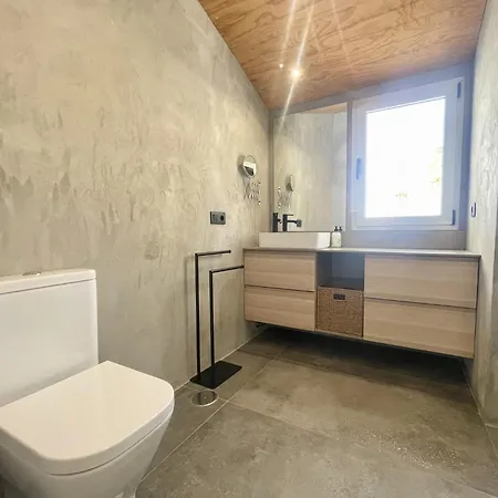 Hachi Place Apartment